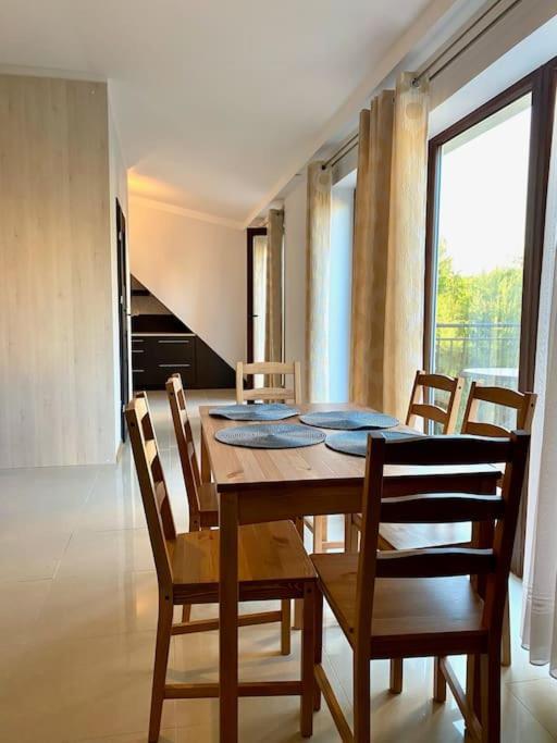 Piekny Apartament Z Widokiem Na Jezioro Niegocin Apartment Gizycko Exterior photo